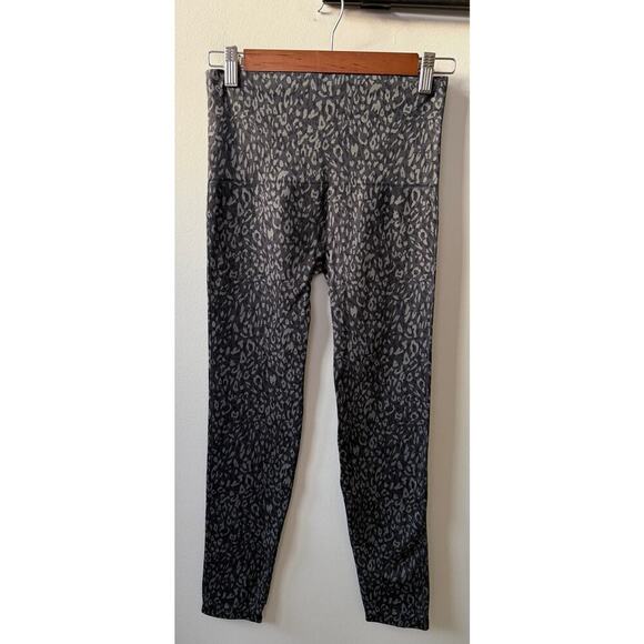 SPANX Pants - SPANX Look At Me Now seamless leggings women's size large